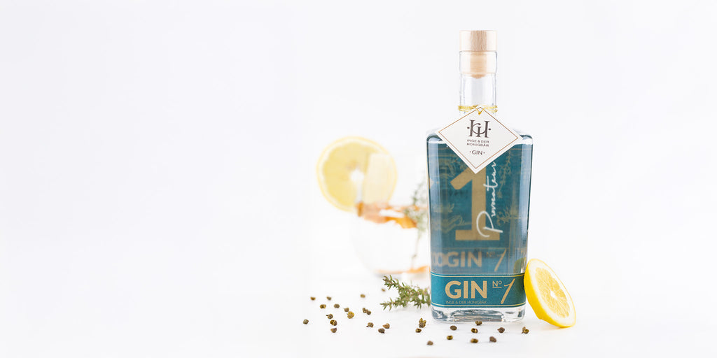 Inge und der Honigbär Gin NO. 1 auf weißem Hintergrund aus dem KptnCook Rezept